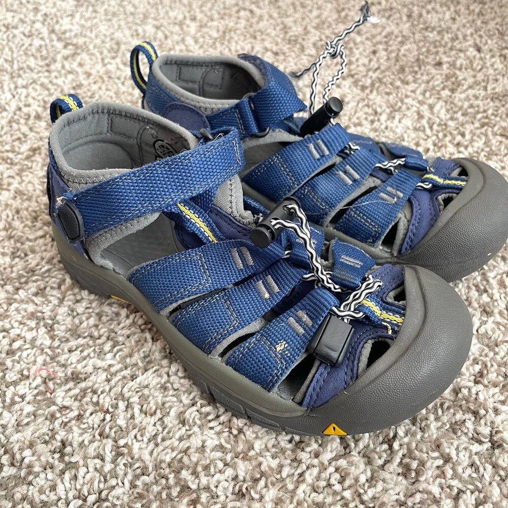 Size 1 / Boys KEEN Sandals